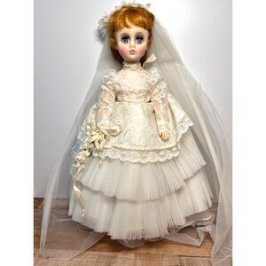 Vintage Madame Alexander Elise Bride Doll With Box 1685